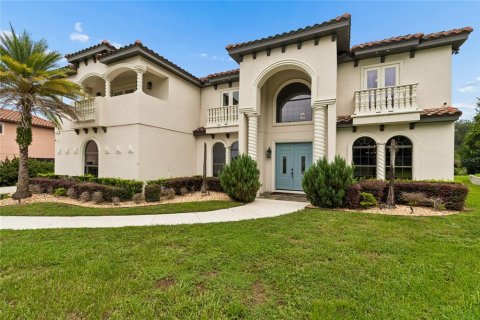 House in Clermont, Florida 5 bedrooms, 453.27 sq.m. № 2258464 - photo 2