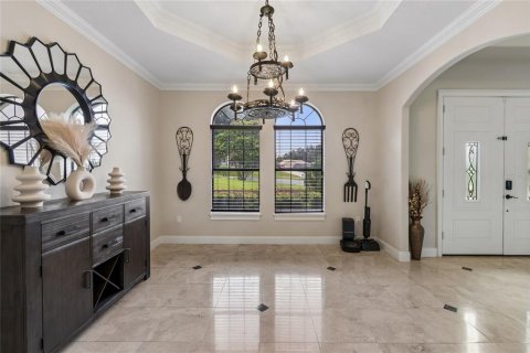 House in Clermont, Florida 5 bedrooms, 453.27 sq.m. № 2258464 - photo 10