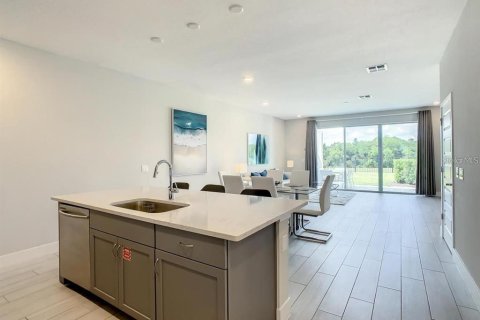 Adosado en alquiler en Four Corners, Florida, 3 dormitorios, 158.31 m2 № 1429152 - foto 4