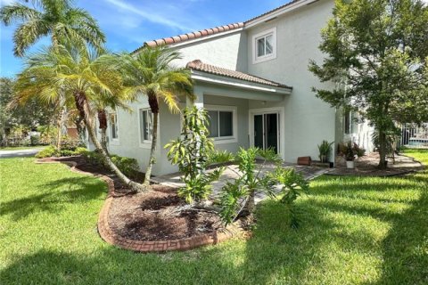 Villa ou maison à vendre à Coral Springs, Floride: 3 chambres, 176.42 m2 № 1898285 - photo 7