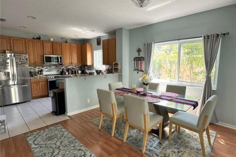 Villa ou maison à vendre à Coral Springs, Floride: 3 chambres, 176.42 m2 № 1898285 - photo 11