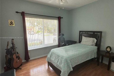 Villa ou maison à vendre à Coral Springs, Floride: 3 chambres, 176.42 m2 № 1898285 - photo 19