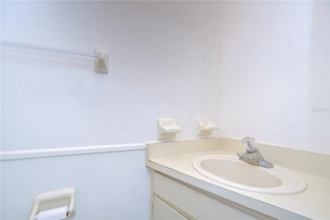 Touwnhouse à louer à Tampa, Floride: 2 chambres, 113.62 m2 № 2204678 - photo 15