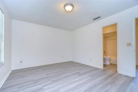 Touwnhouse à louer à Tampa, Floride: 2 chambres, 113.62 m2 № 2204678 - photo 28