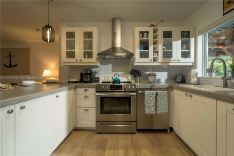 Casa en venta en Deerfield Beach, Florida, 2 dormitorios, 95.5 m2 № 1986066 - foto 19