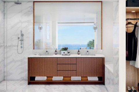 Condo in Miami, Florida, 5 bedrooms № 1994533 - photo 7