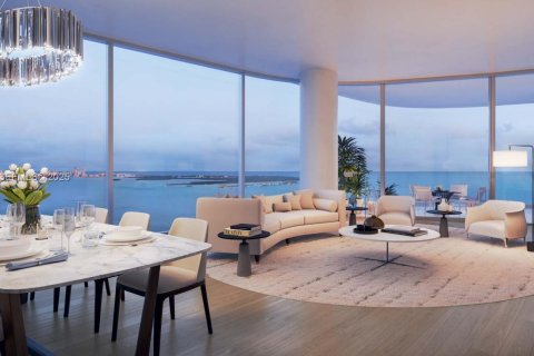 Condo in Miami, Florida, 5 bedrooms № 1994533 - photo 1