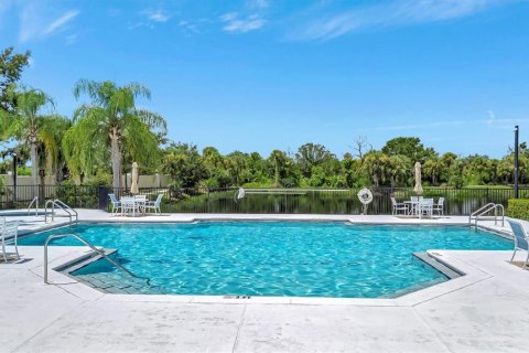 Casa en venta en Bradenton, Florida, 2 dormitorios, 115.11 m2 № 1900730 - foto 8