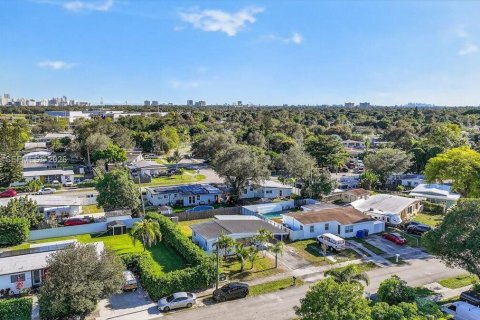 Villa ou maison à vendre à West Park, Floride: 3 chambres, 81.57 m2 № 1996551 - photo 23