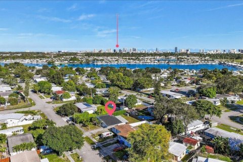 Villa ou maison à vendre à West Park, Floride: 3 chambres, 81.57 m2 № 1996551 - photo 20