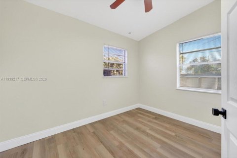 Villa ou maison à vendre à West Park, Floride: 3 chambres, 81.57 m2 № 1996551 - photo 13