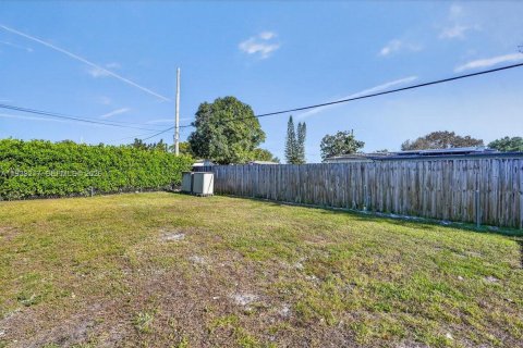 Villa ou maison à vendre à West Park, Floride: 3 chambres, 81.57 m2 № 1996551 - photo 18