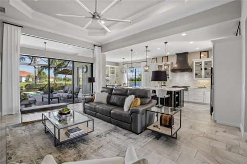 House in Lakewood Ranch, Florida 3 bedrooms, 236.99 sq.m. № 2418480 - photo 11