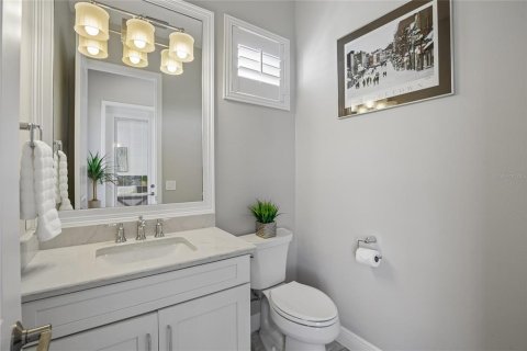 House in Lakewood Ranch, Florida 3 bedrooms, 236.99 sq.m. № 2418480 - photo 18