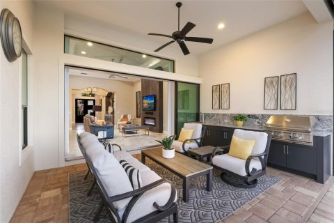 House in Lakewood Ranch, Florida 3 bedrooms, 236.99 sq.m. № 2418480 - photo 6