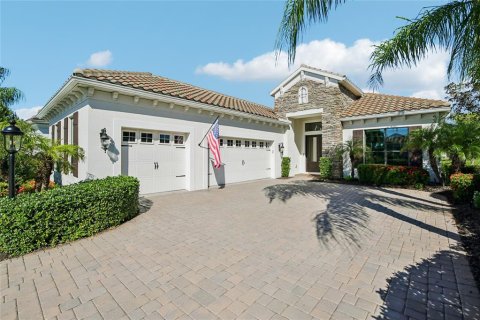 House in Lakewood Ranch, Florida 3 bedrooms, 236.99 sq.m. № 2418480 - photo 7