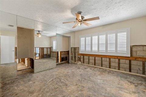 Villa ou maison à vendre à Tampa, Floride: 4 chambres, 168.15 m2 № 1818999 - photo 12