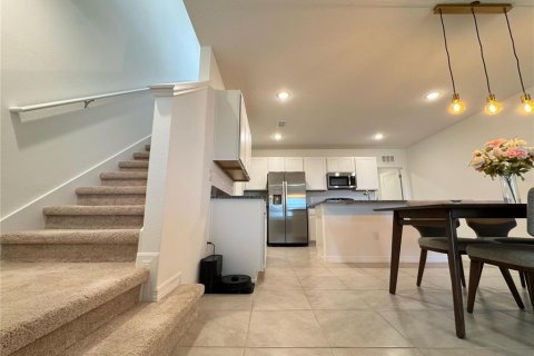 Adosado en venta en Winter Garden, Florida, 2 dormitorios, 119.29 m2 № 1636930 - foto 11