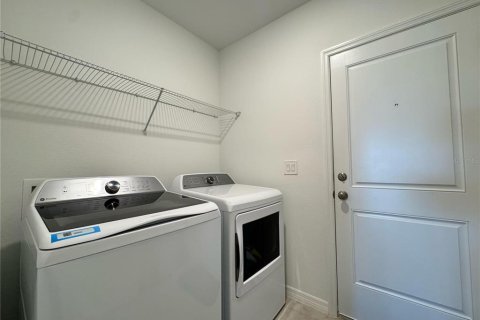 Adosado en venta en Winter Garden, Florida, 2 dormitorios, 119.29 m2 № 1636930 - foto 26