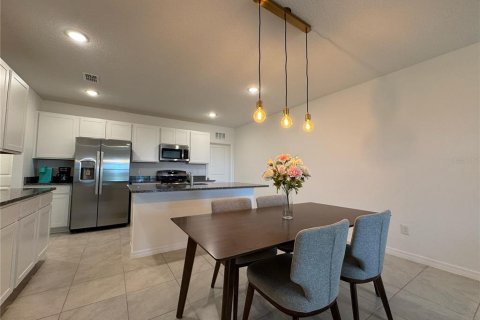 Adosado en venta en Winter Garden, Florida, 2 dormitorios, 119.29 m2 № 1636930 - foto 15