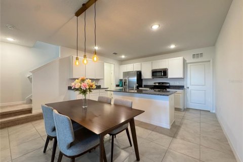 Adosado en venta en Winter Garden, Florida, 2 dormitorios, 119.29 m2 № 1636930 - foto 14