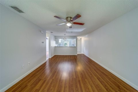 Copropriété à vendre à Saint Petersburg, Floride: 2 chambres, 84.54 m2 № 1840347 - photo 15