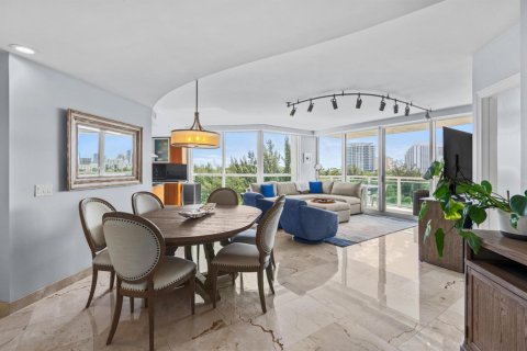 Condo in Fort Lauderdale, Florida, 2 bedrooms  № 2370096 - photo 6