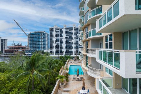 Condo in Fort Lauderdale, Florida, 2 bedrooms  № 2370096 - photo 24
