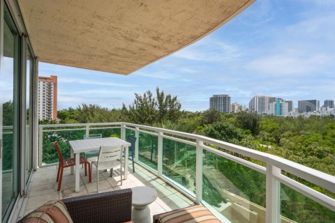 Condo in Fort Lauderdale, Florida, 2 bedrooms  № 2370096 - photo 27