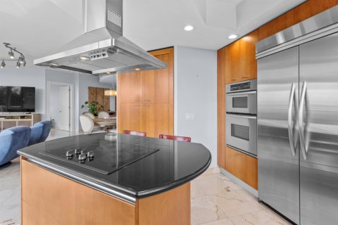 Condo in Fort Lauderdale, Florida, 2 bedrooms  № 2370096 - photo 8