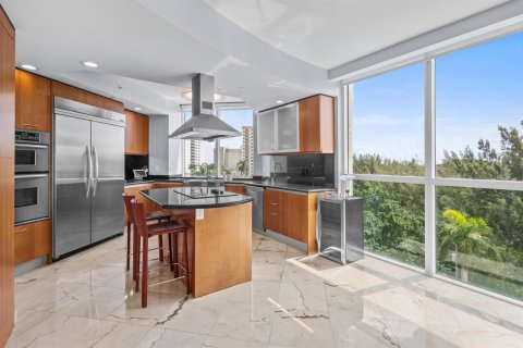 Condo in Fort Lauderdale, Florida, 2 bedrooms  № 2370096 - photo 7