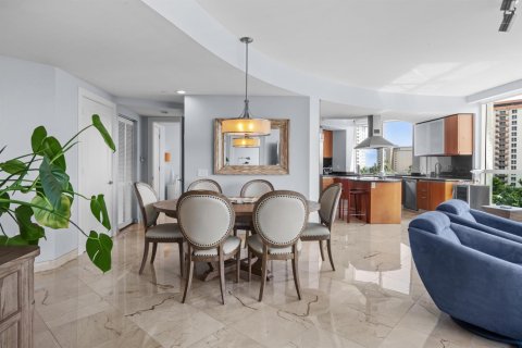Condo in Fort Lauderdale, Florida, 2 bedrooms  № 2370096 - photo 11