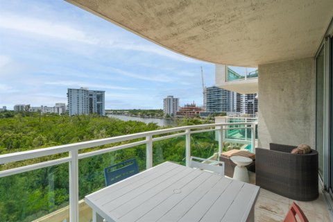Condo in Fort Lauderdale, Florida, 2 bedrooms  № 2370096 - photo 25