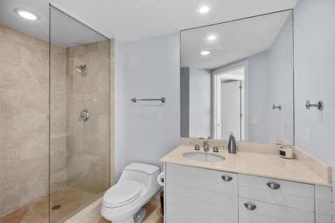 Condo in Fort Lauderdale, Florida, 2 bedrooms  № 2370096 - photo 21