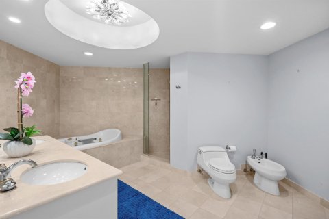 Condo in Fort Lauderdale, Florida, 2 bedrooms  № 2370096 - photo 15