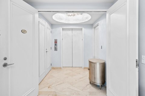 Condo in Fort Lauderdale, Florida, 2 bedrooms  № 2370096 - photo 28