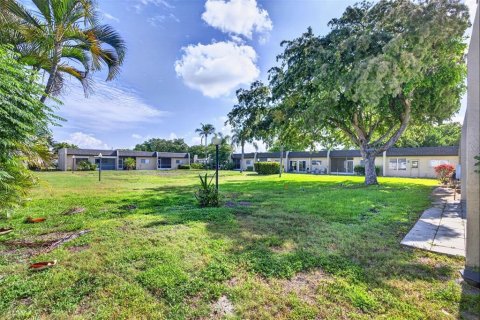Condo in Fort Myers, Florida, 1 bedroom  № 2098216 - photo 24