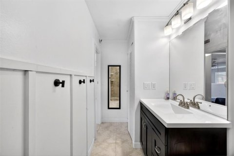 Condo in Fort Myers, Florida, 1 bedroom  № 2098216 - photo 19