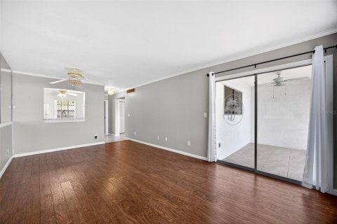 Condo in Fort Myers, Florida, 1 bedroom  № 2098216 - photo 9