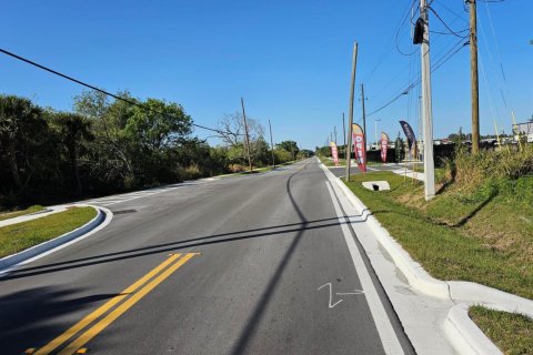Land in Fort Pierce, Florida № 1033873 - photo 1