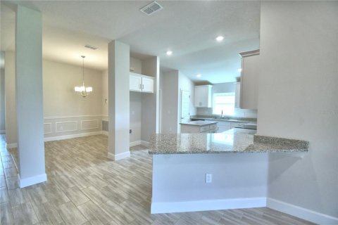 Villa ou maison à vendre à Auburndale, Floride: 4 chambres, 204.38 m2 № 2215228 - photo 9