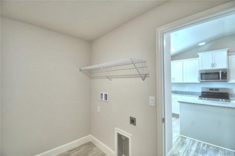 Villa ou maison à vendre à Auburndale, Floride: 4 chambres, 204.38 m2 № 2215228 - photo 15