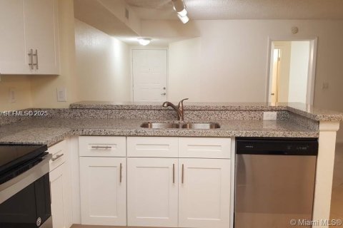 Condominio en venta en Coral Springs, Florida, 2 dormitorios, 91.6 m2 № 2034685 - foto 2