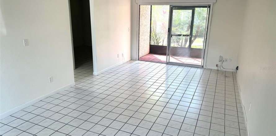 Condo in Tampa, Florida, 1 bedroom № 1803177