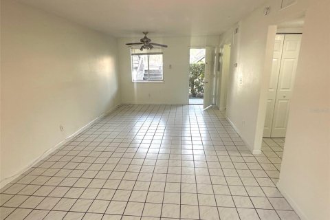 Condo in Tampa, Florida, 1 bedroom  № 1803177 - photo 5
