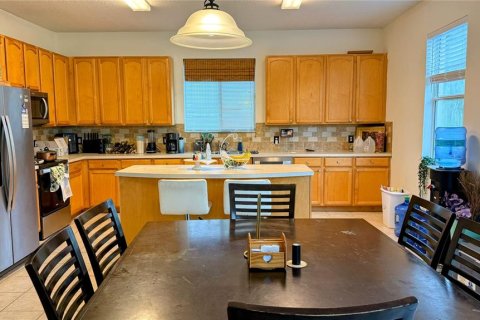 Casa en venta en Kissimmee, Florida, 4 dormitorios, 318.1 m2 № 1908361 - foto 7