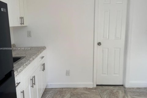 Apartamento en alquiler en Miami Gardens, Florida, 1 dormitorio, 133.78 m2 № 2076634 - foto 8