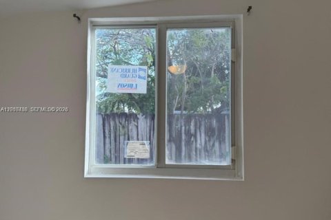 Apartamento en alquiler en Miami Gardens, Florida, 1 dormitorio, 133.78 m2 № 2076634 - foto 10