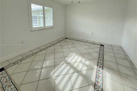 Condo in Palm Beach Gardens, Florida, 2 bedrooms № 2067968 - photo 15