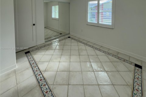 Condo in Palm Beach Gardens, Florida, 2 bedrooms № 2067968 - photo 16